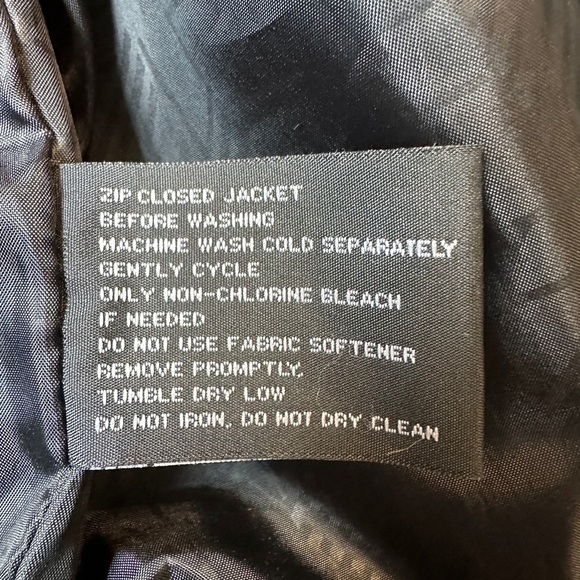 🖤 NWOT. Men gray/black camouflage puff jacket Size large excellent condition. - Picture 6 of 8